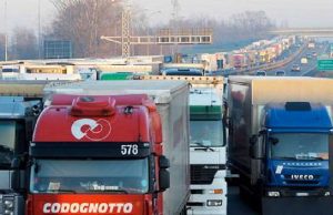 Autostrade | Sospeso divieto circolazione mezzi pesanti