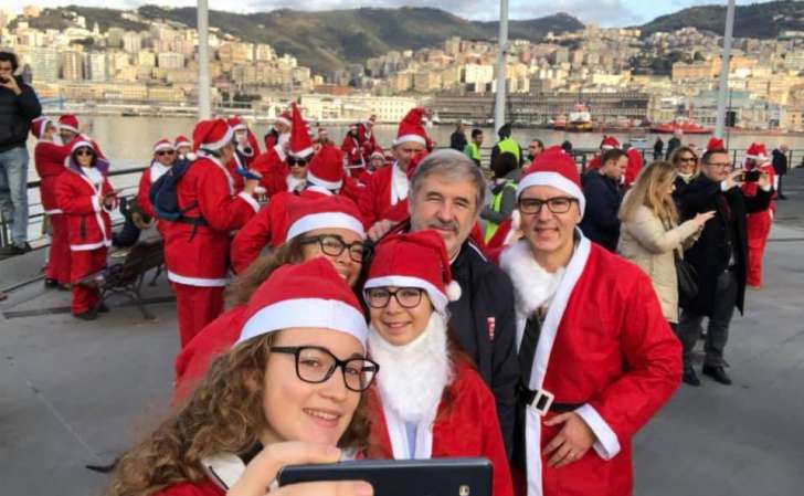 Buon Natale Del Male.Buon Natale Gli Auguri Del Sindaco Bucci Ai Genovesi Fiducia Per Il Futuro