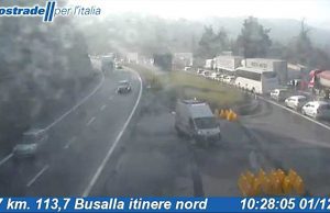 Camion ribaltato sulla A7, tratto chiuso da Busalla a Bolzaneto