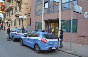 Chiavari, la polizia arresta due anziani specializzati in borseggi Chiavari, 33enne in stato di agitazione crea disordini