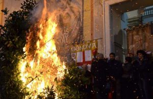 Oggi a De Ferrari il Confeugo. Tursi, cantuné consegnano doglianze a Bucci