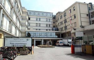 Ospedale Lavagna, operatore socio-sanitario ruba ai pazienti: preso dai carabinieri