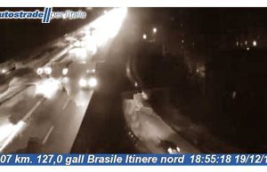 Traffico autostradale: blocco sulla A12 congestiona nodo genovese