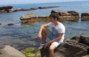 Giallo a Parigi, spunta l’ombra della darknet. Ma ex insegnante: soffriva per perdita mamma