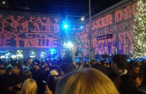 Capodanno, pienone a De Ferrari: migliaia in piazza. Un successo | Video e Foto