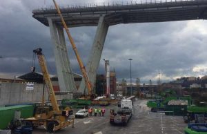 Lavori Ponte Morandi avanti tutta, dopo metà gennaio demoliti i capannoni | Foto