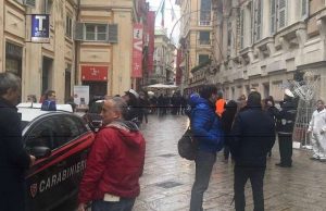 Allarme bomba rientrato. Bucci è sempre rimasto al suo posto in ufficio: ho da lavorare