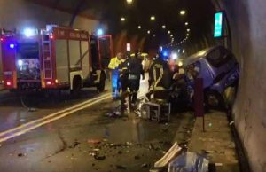 Aurelia bis a Sanremo, scontro in galleria: muore 68enne che viaggiava su Fiat 600