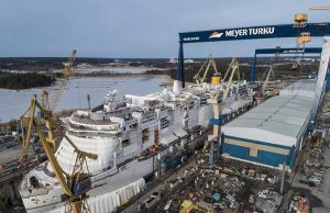 Costa Smeralda, installato fumaiolo: battesimo il 3 novembre 2019