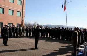 Eroi di tutti i giorni. Salvarono naufrago velista: encomi per militari Guardia Costiera