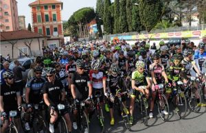 Claudio Chiappucci e i fratelli Bonifazio alla Granfondo di Loano