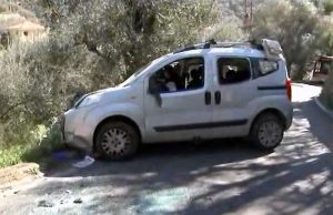 Travolto da un’auto mentre pota gli ulivi, due i feriti