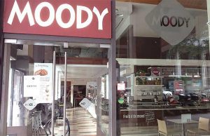 Il Moody abbassa le saracinesche: dichiarato fallito