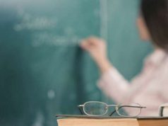 Prof. 38enne indagata per violenza sessuale: ha avuto un figlio da alunno di 13 anni