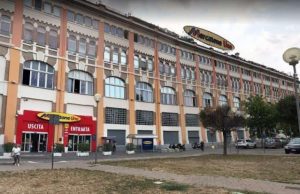 La holding di Mercatone Uno fallisce: i lavoratori lo apprendono da Facebook