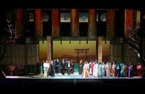 Madama Butterfly al Teatro Carlo Felice: una donna in crisi d’identità