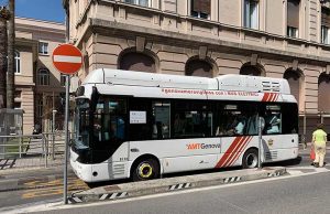 Mobilità sostenibile, un bus elettrico in prova al San Martino Mobilità sostenibile, un bus elettrico in prova al San Martino