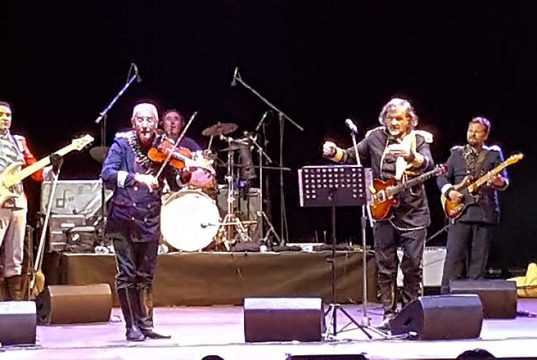 Emir Kusturica porta la sua musica balcanica a Genova