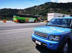 Non si ferma all’alt della polizia: arrestato passeur con cinque migranti stipati in auto al confine con la Francia