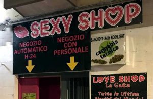 Genova dice no all’apertura di negozi non di qualità