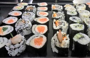 Mangiano sushi, in 12 infettati da norovirus