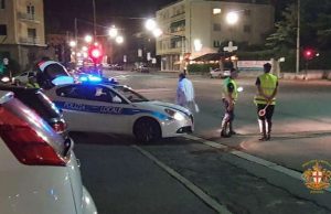 Alcol alla guida, 18 violazioni a Genova. Denunciati un romeno e un italiano Ebbrezza, la Polizia locale ritira 30 patenti nel weekend