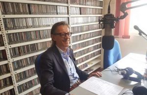 Albenga, polemiche per le due antenne del Jova Beach Party