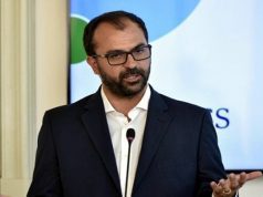 Fioramonti nuovo Ministro dell’Istruzione: assumere precari, via classi pollaio tassando le merendine