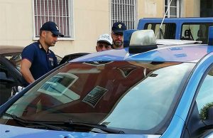 Arresto eccellente della polizia di frontiera: preso camorrista polizia arresto generica migranti