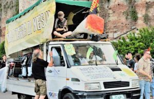 Rossi: sgomberate subito il centro sociale Terra di Nessuno al Lagaccio