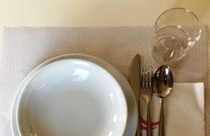 Ceriale, stop alla plastica monouso nelle mense scolastiche