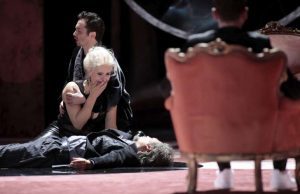 Il tenore italiano Matteo Macchioni al Theater Freiburg in Germania