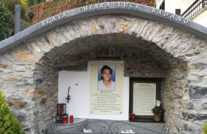 Il Vescovo Lupi ad Arnasco per Chiara Luce Badano