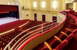 Liscio come l’olio di Guido Novaro domani a Sanremo