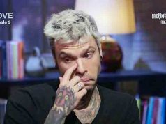 Fedez imputato per lesioni personali, vicino di casa ritira la querela