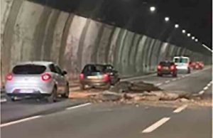 Rischio in 200 gallerie in Italia, la nota del Mit e di Autostrade