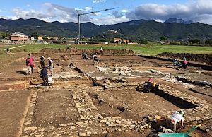 A Luni scoperto un tempio nel quartiere di Porta Marina