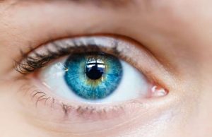 Gli occhi possono dire molto di una persona e rivelare anche malattie