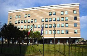 Cambio di sesso a 13 anni, sentenza del Tribunale della Spezia: è il caso più giovane in Italia Cambio di sesso a 13 anni, sentenza del Tribunale della Spezia: è il caso più giovane in Italia