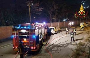 Fuga di gas a Genova: chiusa via Isonzo a Sturla per ore Fuga di gas a Genova: chiusa via Isonzo a Sturla per ore
