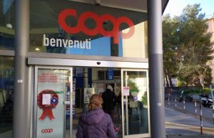 Evitare resse: scongiurata chiusura domenicale supermercati in Liguria, ma Cgil fa sciopero