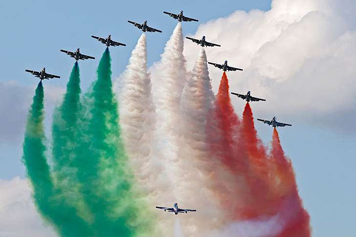 Le Frecce Tricolori, esempio di forza ed unione del nostro Paese