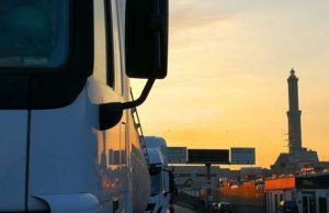 Camalli di Genova e dipendenti terminal: noi al lavoro con orgoglio, andiamo avanti