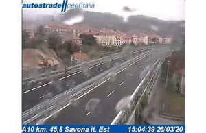 Sta cadendo la prima neve sulle alture di Spotorno