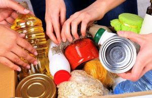 A San Bartolomeo al Mare distribuzione di alimenti