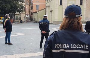 Loano, controlli dalla polizia locale: denunciate 40 persone