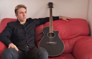 Da oggi in anteprima su Spotify, Resto a casa