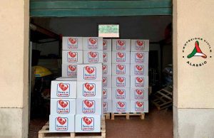 Alassio, dall’Associazione Donare un Sorriso un bancale di generi alimentari