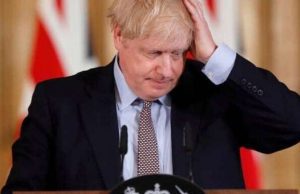 Immunità di gregge, britannici senza il premier: Boris Johnson trasferito in terapia intensiva