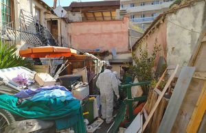 Andora, ordinanza del sindaco Demichelis per sgombero in un cortile di un’abitazione